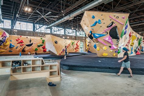 The Hive North Shore Climbing, Fitness, and Studio 2270 Dollarton Hwy #140, North Vancouver, BC V7H 1A8 (604) 990-4483 Click Here Surrey Surrey The Hive Climbing and Fitness Surrey ... Bouldering is the simplest way to start climbing. All you need is a can-do attitude and comfortable clothing; we’ve got the rest! Whatever your experience ...